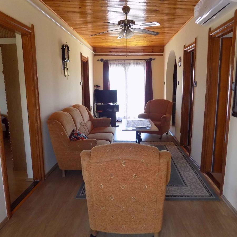 Three-bedroom In I Apartment