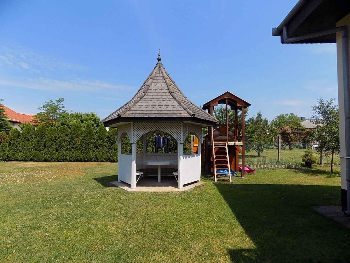 Апартаменти Three-bedroom In I *
